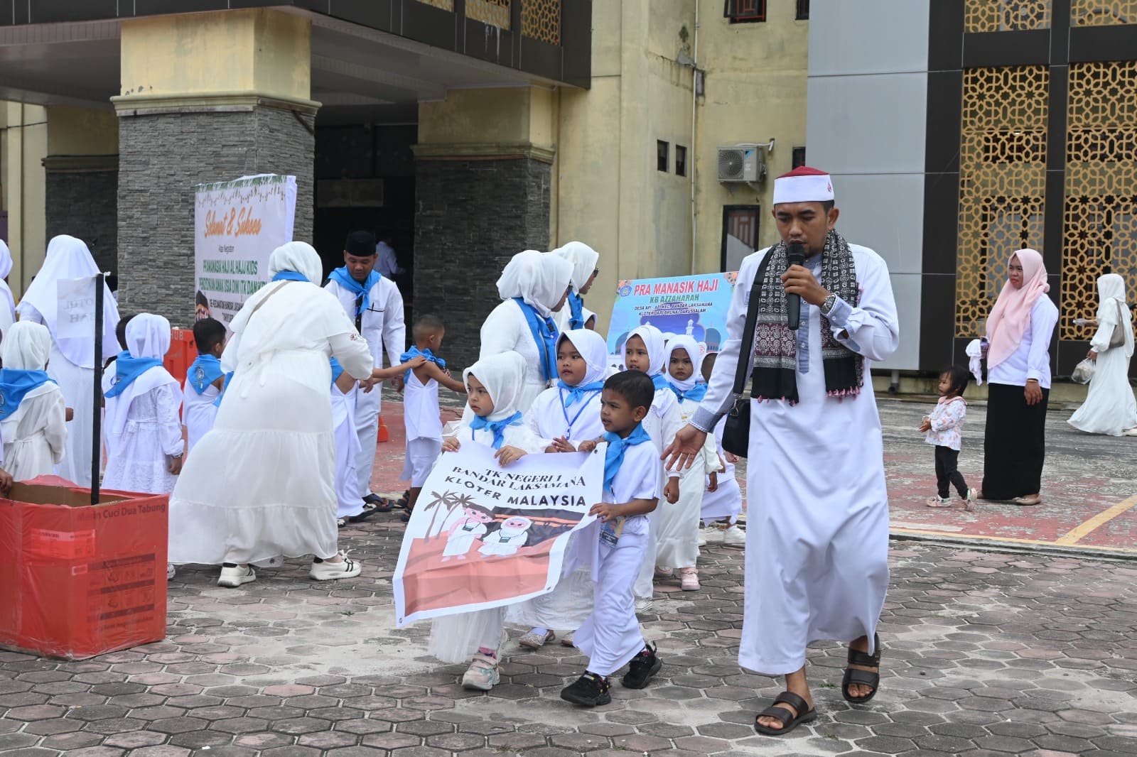 1.	Pramanasik Haji Anak PAUD dan TK