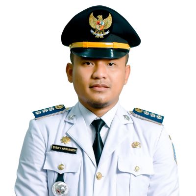 Camat CAMAT BANDAR LAKSAMANA
